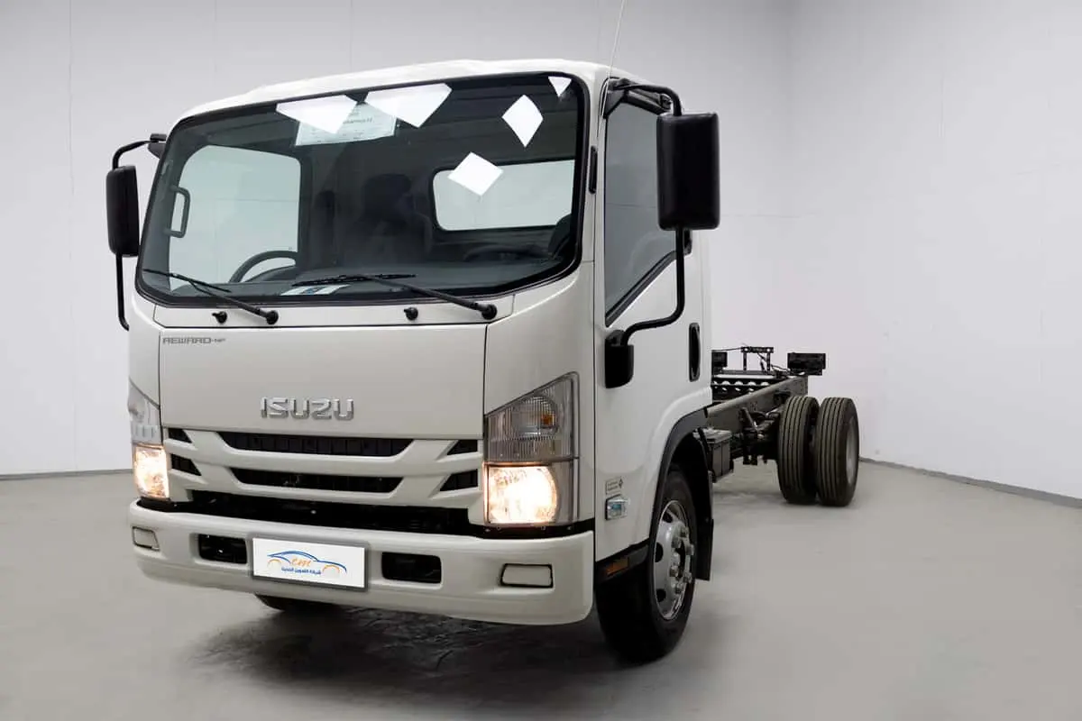 ISUZU dyna 5 tons 5.67 meters long 2024