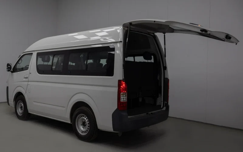 فوتون باص 2023 ركاب 10 مقاعد 