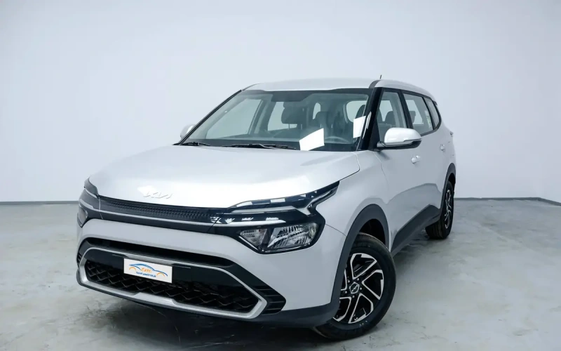 افضل سيارة عائلية 7 مقاعد كيا كارينز جي إل 2024