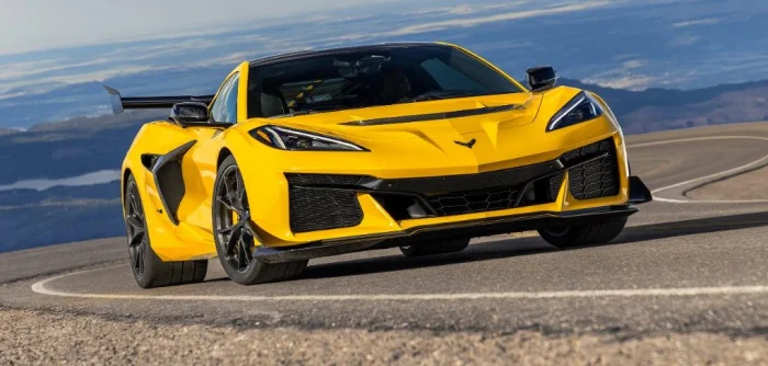 مراجعة سيارة شفرولية كورفيت 2025