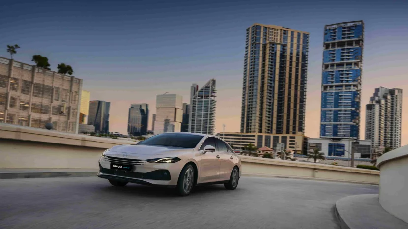 Front View MG 8 Standard 2026