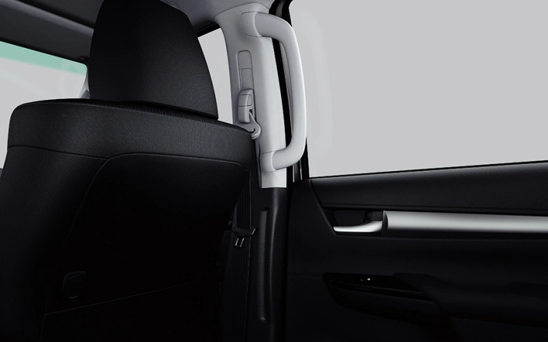 تويوتا هايلكس 2025