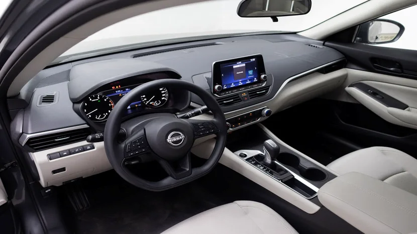 شاشة رقمية بتصميم عصري وواضح