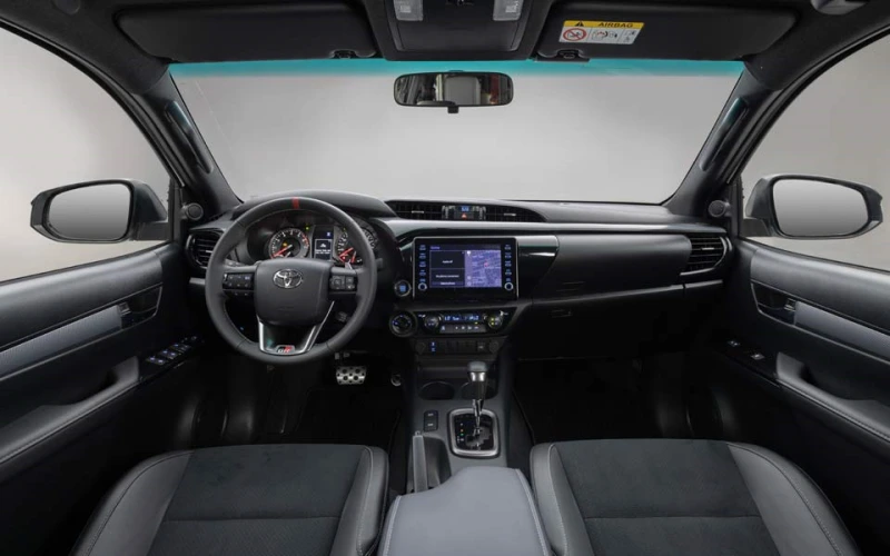 تويوتا هايكس 2025